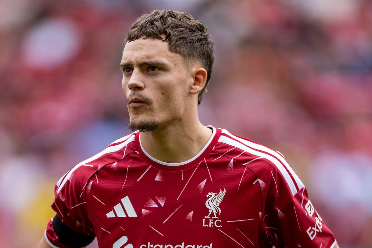 Florian Wirtz ‘should be dropped’ as Carragher & Neville ask: “Does he really understand?”